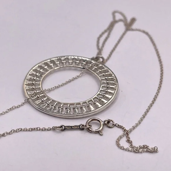 Tiffany & Co. Circle Paloma Picasso Necklace - Picture 6 of 8